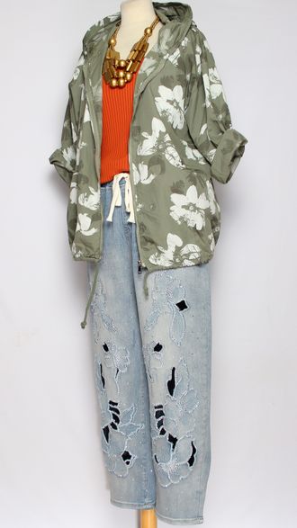 Ветровка-пыльник хлопок "БЕЛЫЕ ЦВЕТЫ" хаки до р.54