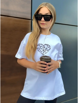 Футболка с вышивкой и леггинсы