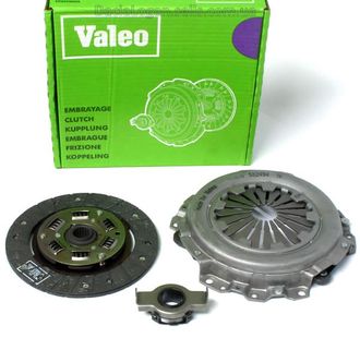 Полный комплект сцепления Valeo  Nissan Almera G15 (с механическим выжимным)