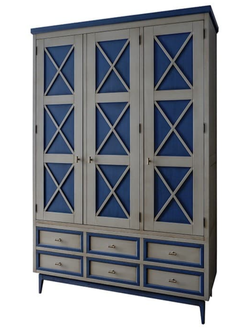 Шкаф для одежды трехстворчатый с перекрестиями в стиле 50х.