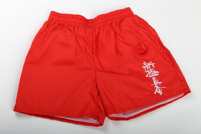 APIKA шорты с символикой shinkyokushinkai красные
