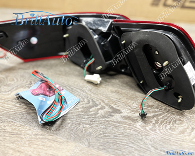 Стопы Toyota Camry 40 светодиодные красные-белые