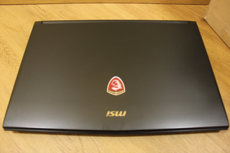 MSI GL72 7RD-272XRU ( 17.3 FHD i5-7300HQ GTX1050 8Гб 1Тб + 120SSD )