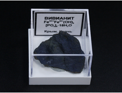 Вивианит в пластиковом боксе, Крым, Керчь №22117
