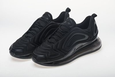 Nike Air Max 720 (черные полностью)