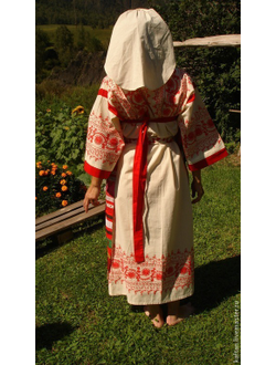 Русская народная женская рубаха "Покосная с плетеным поясом."