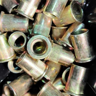 Резьбовая заклепка со шляпкой М12х15х21