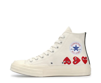 Белые высокие кеды Converse Play Comme des Garçons фото 162972c много сердец