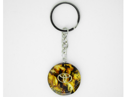 Брелок из натурального янтаря "Toyota"