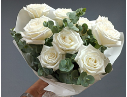 Букет из белых роз "Белый плен"