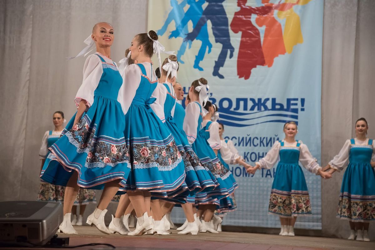 Хореограф народных танцев