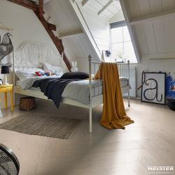 Паркетная доска PS 500 Meister Дуб витал Белоснежный 8803, масло в интерьере