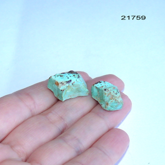 Бирюза натуральная (необработанная) Казахстан арт.21759: комплект - 5,7г - 19*12*9мм + 17*12*10мм
