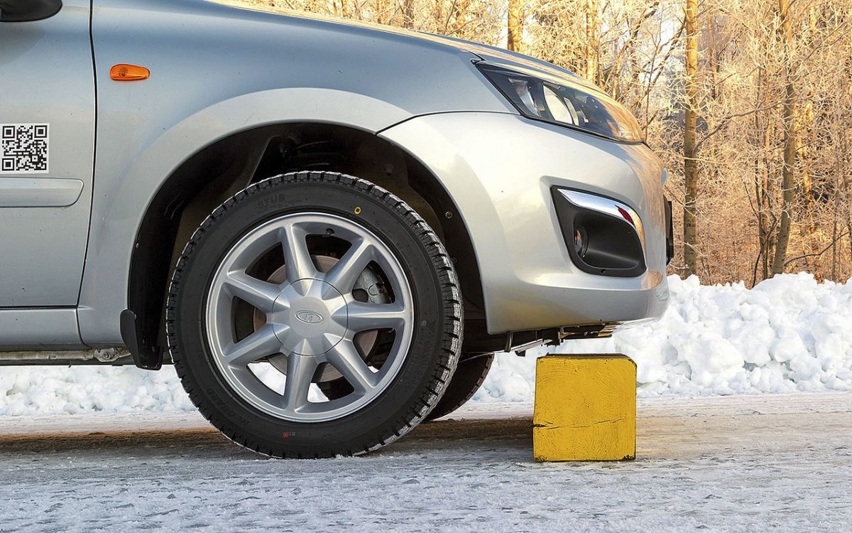 Клиренс авто. Увеличение мощности авто модуль китай. Автобаферы уаз. Машины с нагнетателем на капоте. Ваз твин турбо.