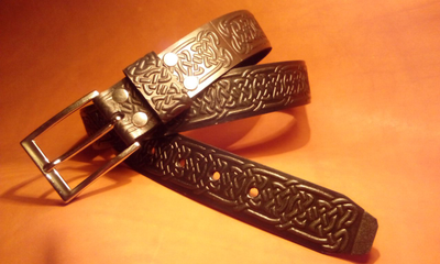 Строгий ремень с орнаментом