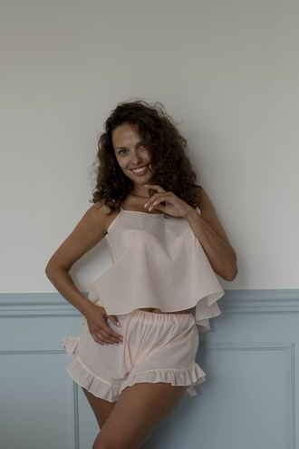 Пижама с шортами (розового цвета)