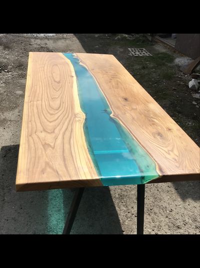 стол река из карагача голубая