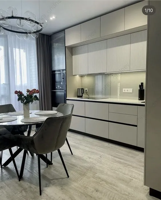 Кухня прямая, 2 уровня, 3600 мм. Материал фасадов МДФ. Срок изготовления от 30 рабочих дней. Цена на момент изготовления 147000 руб.