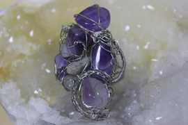 кольцо с аметистом