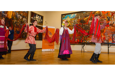 Образцовый детский фольклорный ансамбль «Веретенце», Курский костюм