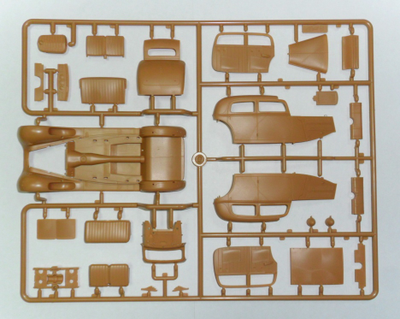 Сборная модель: (ICM 35537) Германский легковой автомобиль Typ 320 (W142) седан