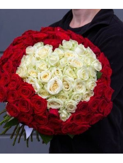 Сердце из 101 розы