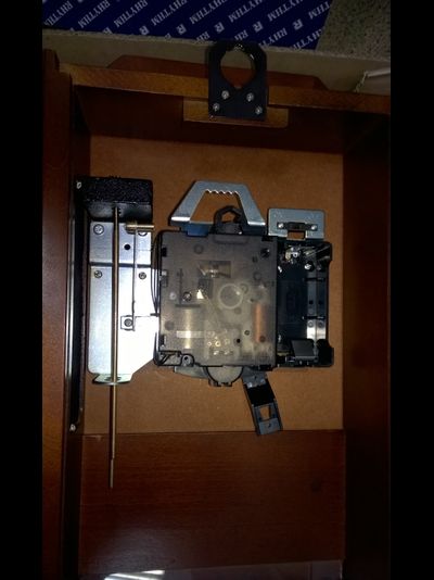 Настенные часы Rhythm CMJ586NR06