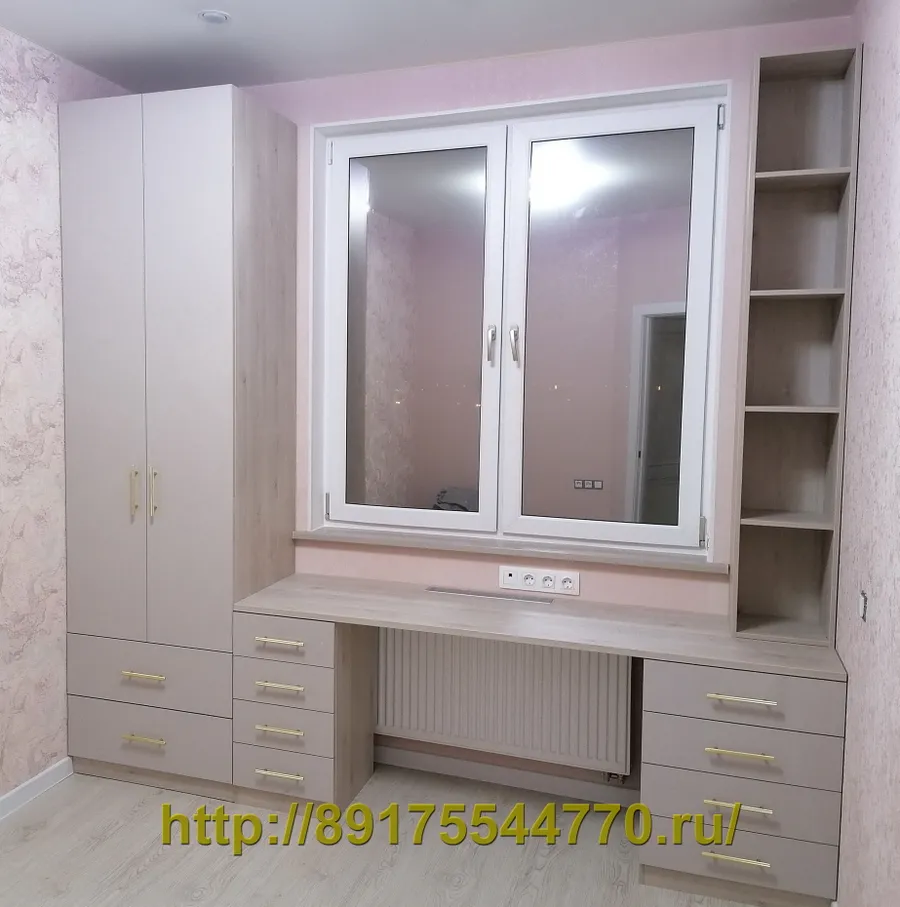 014 Мебель в детской комнате
Фасады: agt deluxe grey 6008.
Корпус: ЛДСП Egger H3430 ST22 Сосна Аланд белая.
