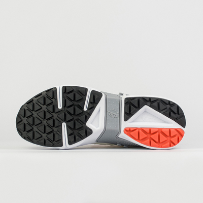 Nike huarache grey red on sale