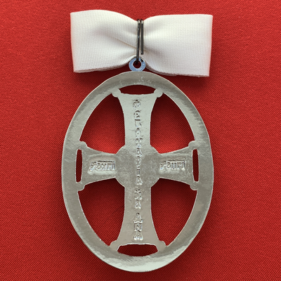 Орден Святой Ольги 2-й степени со стразами, с бантом из муаровой ленты. Полноразмерная копия LUX. Лот № 63.