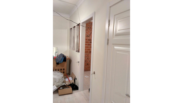 Модель"GR-3" 
Цвет: Сатин Белый
Погонаж: Телескопический