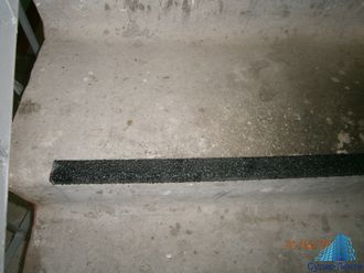 Угловая противоскользящая накладка "Кварцевая", 1 м. (30/10 мм)