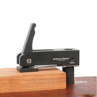 Струбцина для многофункционального стола