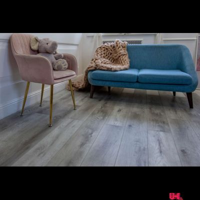 SPC ламинат Damy Floor Family Дуб Рустикальный Серый / Rustic Gray Oak TCM369-28 43 класс толщина 4.0 мм с фаской замковый 2.635 м2