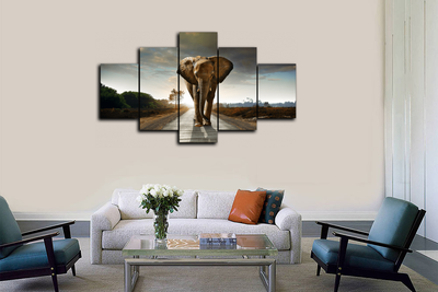 Модульная картина "Слон на тропе"