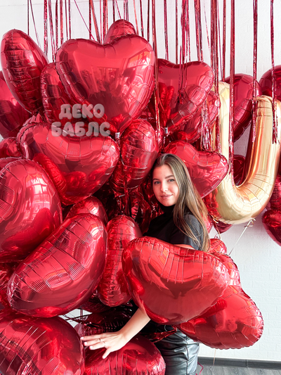 Стена из множества красных гелиевых сердец с золотыми буквами I Love You Троицк Новая Москва