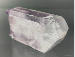 Кунцит (разн. сподумена). Афганистан. 75*40*18мм