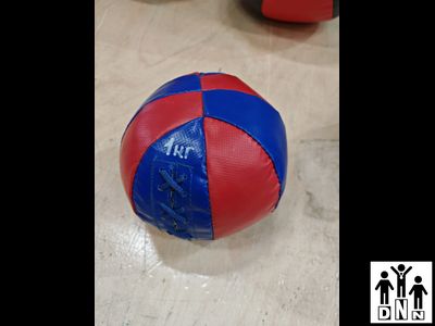 Мяч медбол 3кг из тента. Диаметр 21см DNN