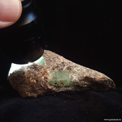 Берилл в слюдите. Россия. 95*55*30мм