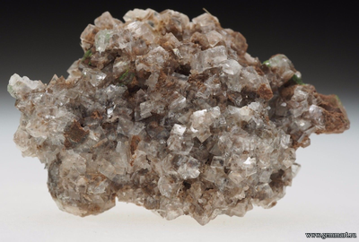 Конихальцит и кальцит. Цумеб. Намибия. 54*35*23мм.