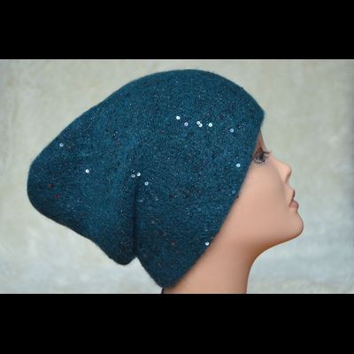 Изумрудная вязаная шапка с пайетками Vizio Италия 5893