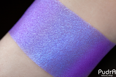 Tammy Tanuka Рассыпчатые тени для век "Корсар незабудкового моря" 1 мл