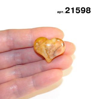 Яшма натуральная (сердце) арт.21598: 8,4г - 20*25*13мм