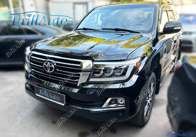 Рестайлинг Toyota Land Cruiser 200 07-15 стиль 21 + фары стиль LC300