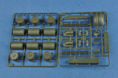 Сборная модель: (Hobby Boss 82602) Советский средний танк Т-34/85