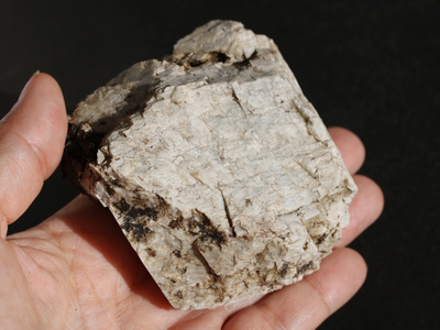 Лунный камень, Россия, Южный Урал (80*78*36 мм, 304 г) №17821