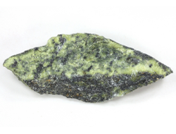 Змеевик, необработанный, дикий образец, Россия, КЧР, Урупский район (68*28*17 мм, 32 г) №37818