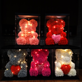 Мишка из серых роз с сердцем 40 см в коробке