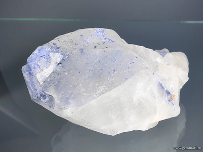 Дюмортьерит в кварце. Бразилия. 73*50*40мм