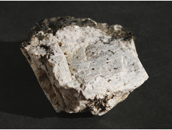 Лунный камень, Россия, Южный Урал (80*78*36 мм, 304 г) №17821